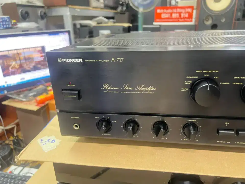 Ampli Pioneer A717