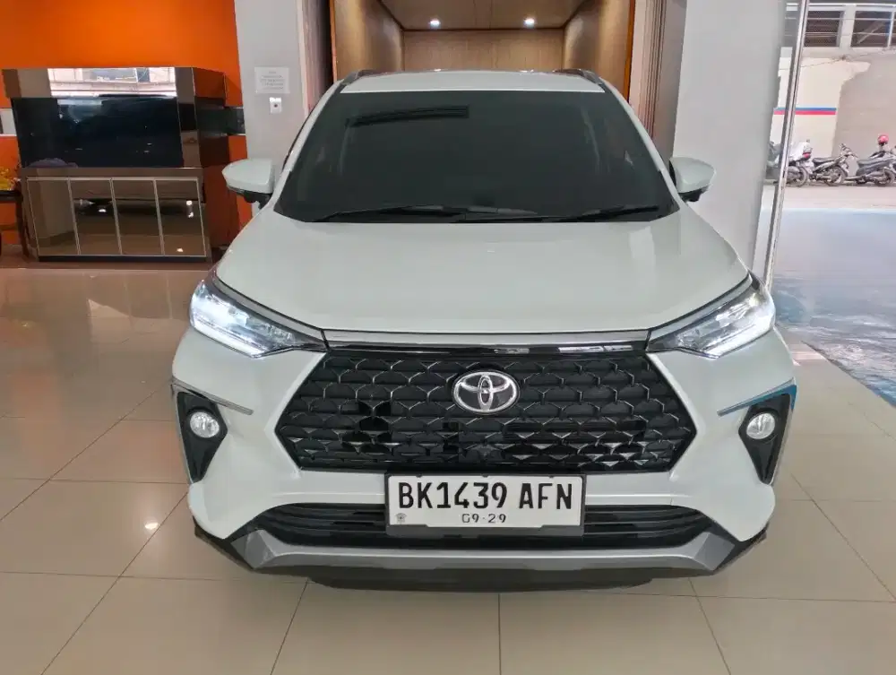 Toyota Veloz 1,5 Q CVT THN 2024