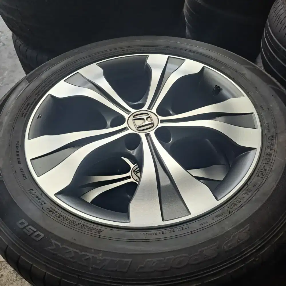 Crv velg honda crv ring 18 bisa tt