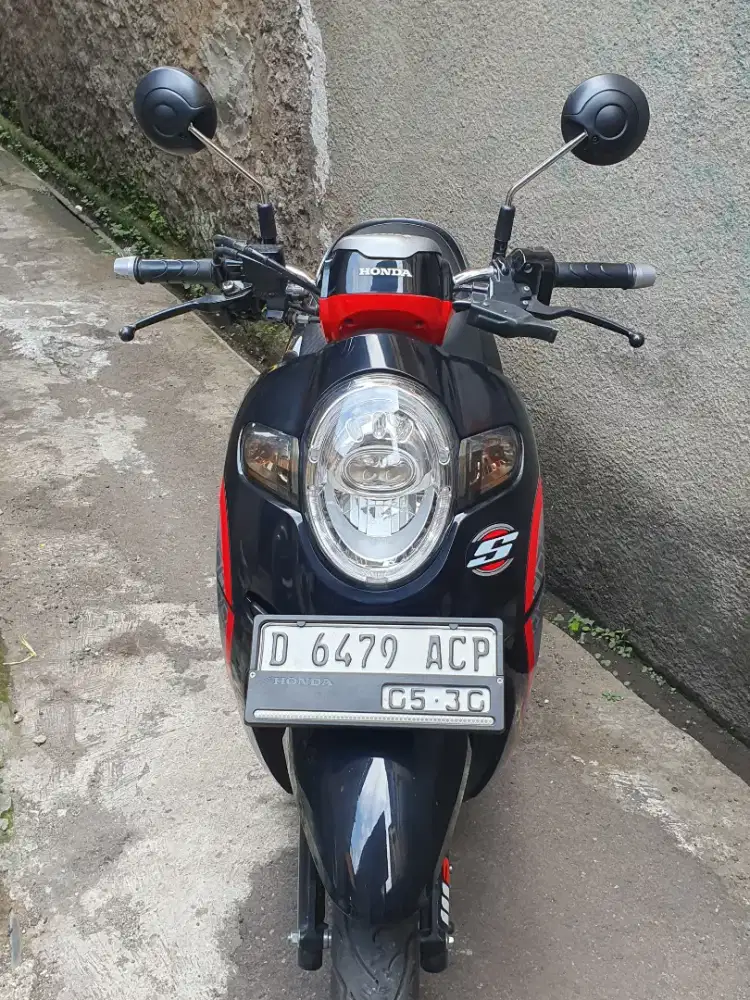 Honda scoopy 2019 donat