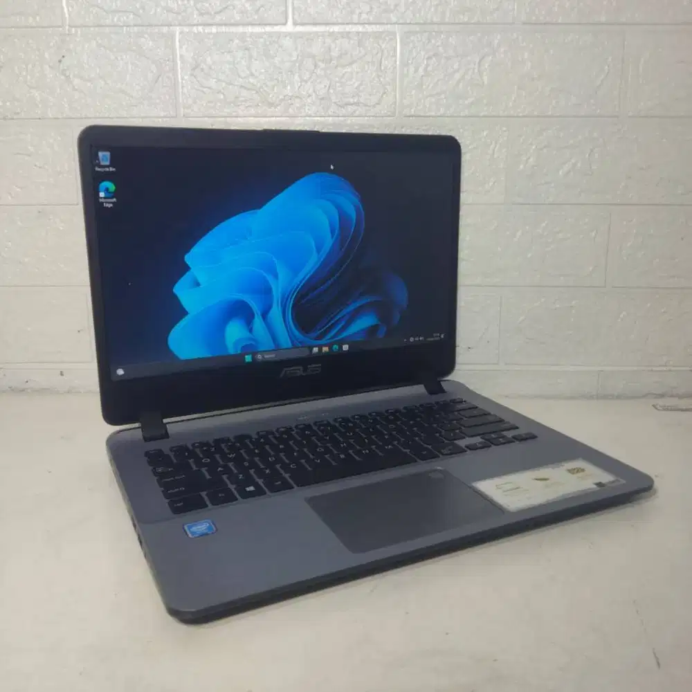Laptop Asus A407M N4000 RAM 8 SSD 256GB Intel HD Graphic 14in slim
