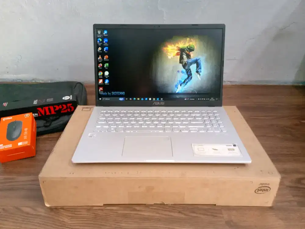 Laptop ASUS  A509FA Processor Intel core i3-10110U RAM 4 GB SSD 256 GB