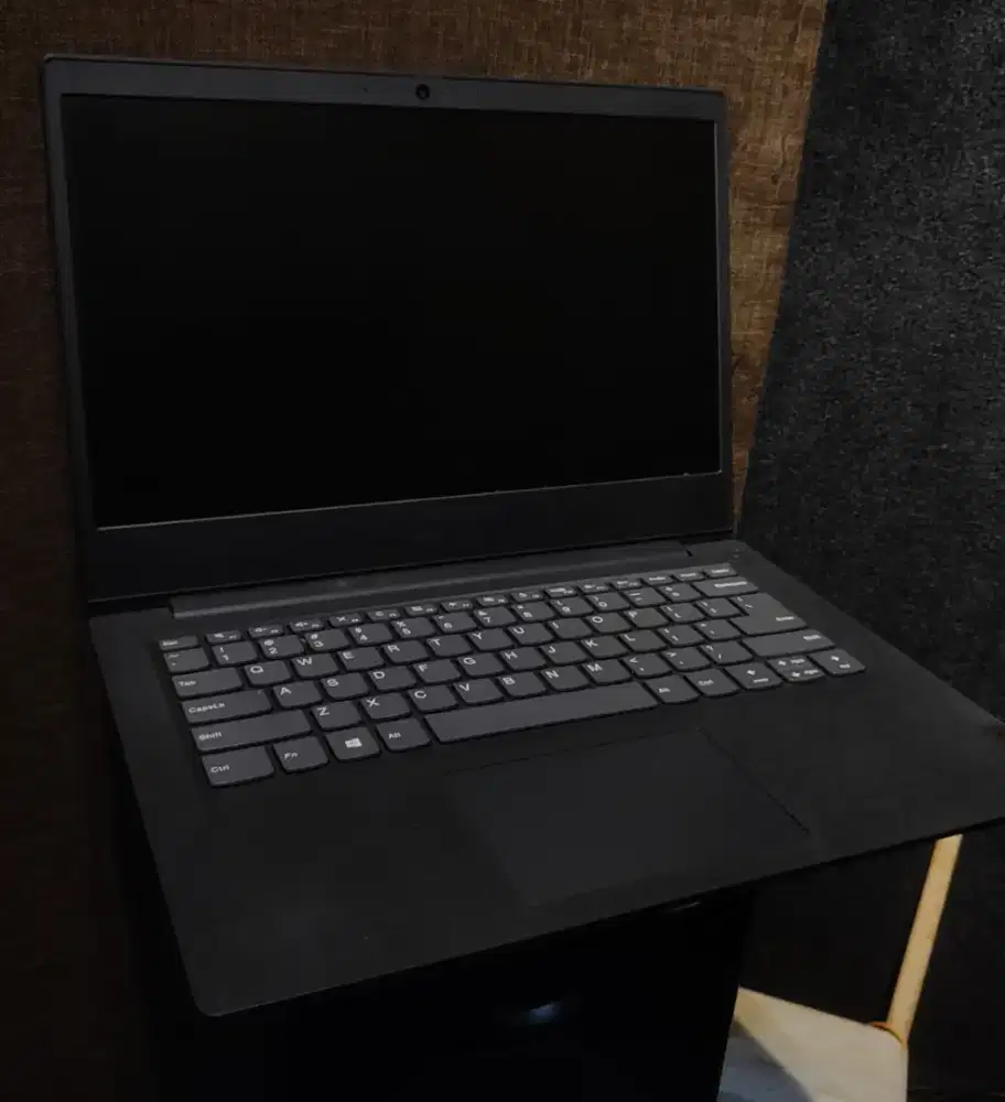 Laptop lenovo Ideapad Slim 3 BU