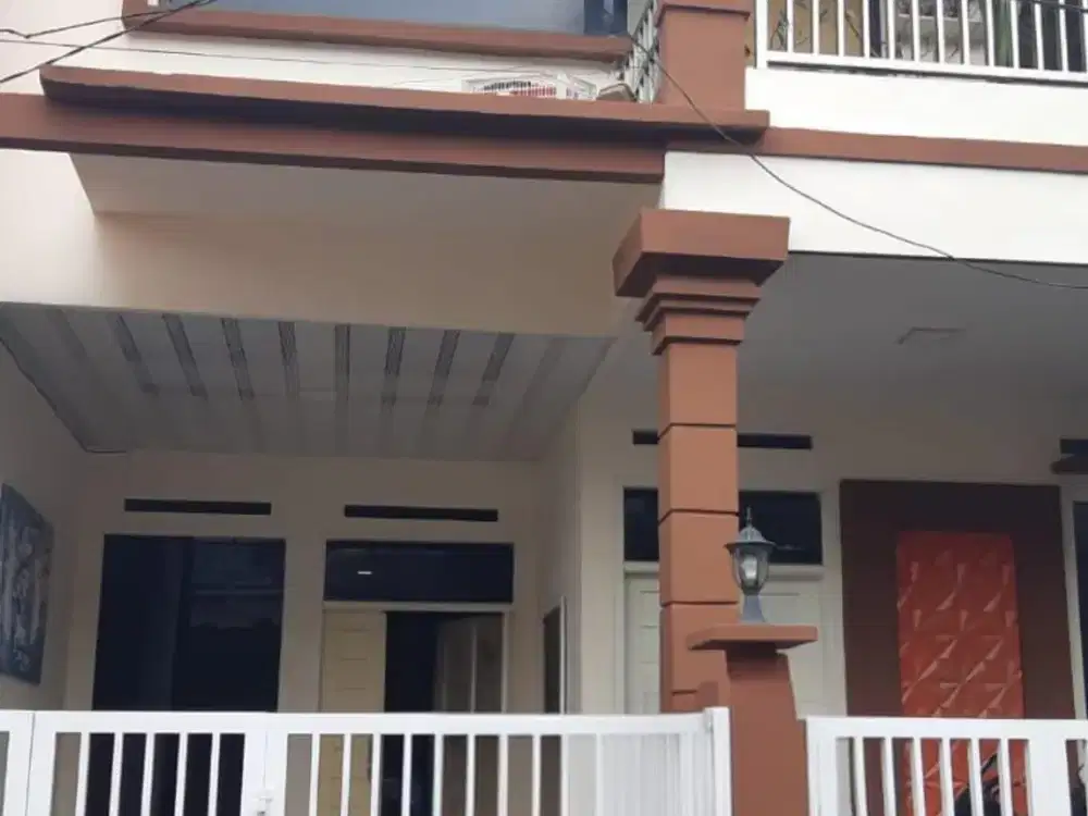 JUAL RUMAH  SIAP HUNI DEKAT LAPANGAN GASMIN  dan GRIYA ANTAPANI LOKASI ANTAPANI  ,  BANDUNG