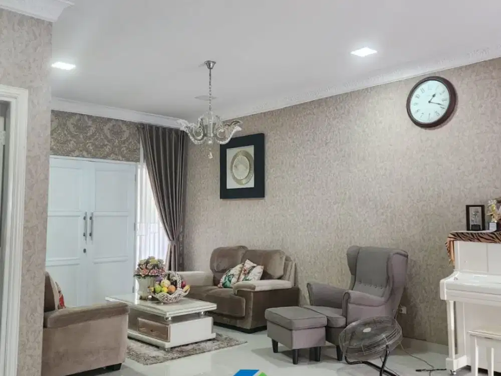 Rumah Cantik Dengan Private Pool Harga Bagus, Kota Wisata Cibubur