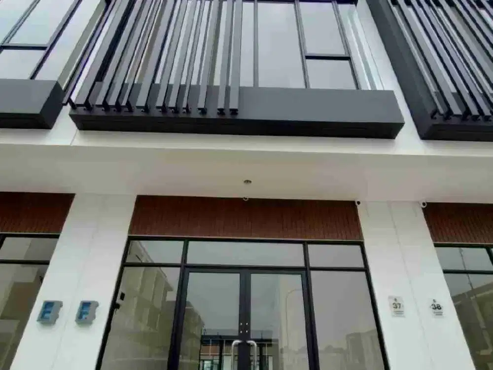 DISEWA RUKO HAMPTON WALK 2 FASED ALFRESCO - GADING SERPONG
