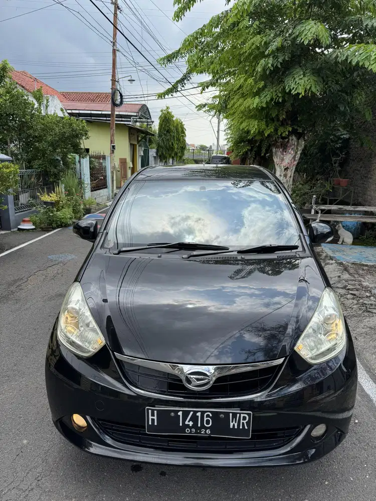 ORIGINAL DAIHATSU SIRION RS AUTOMATIC 2011 HITAM