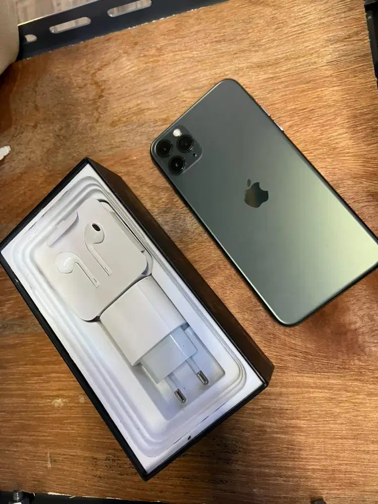 iphone 11 pro max 256gb jelas dan baru
