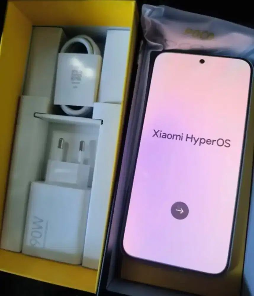 poco f7 warna black silver 12/512gb