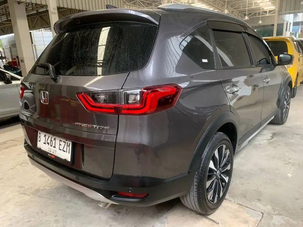 Honda BRV E Prestige AT 2022 Abu-abu PREMIUM B1461EZM