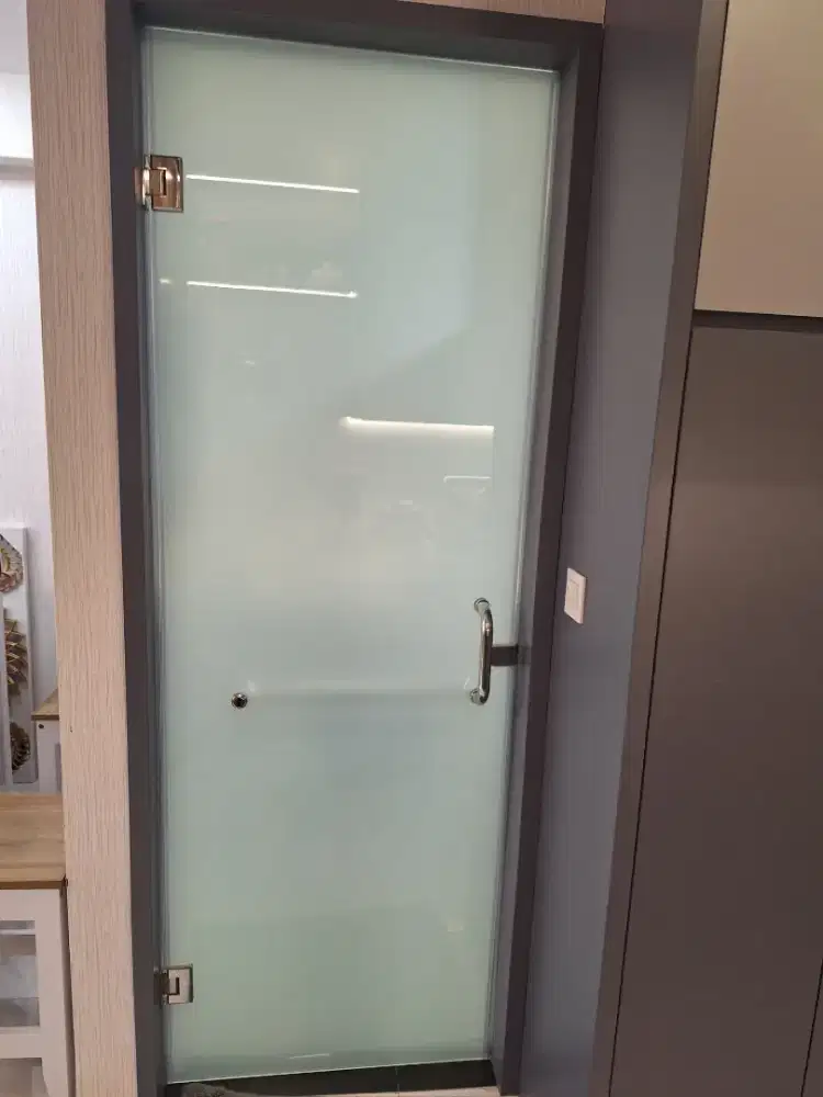 Pintu kaca template