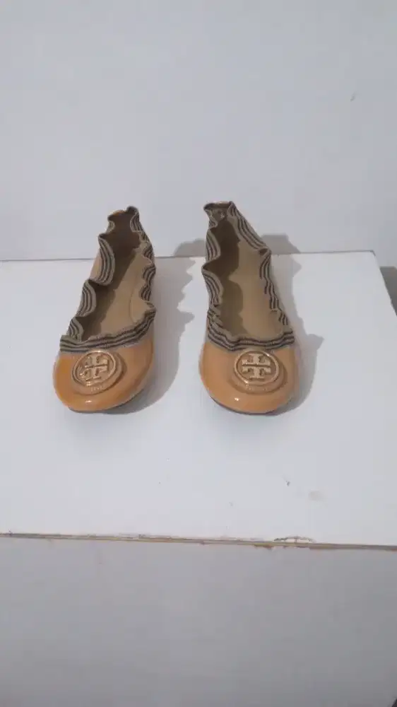 SEPATU Tory Burch 8m (38-39)