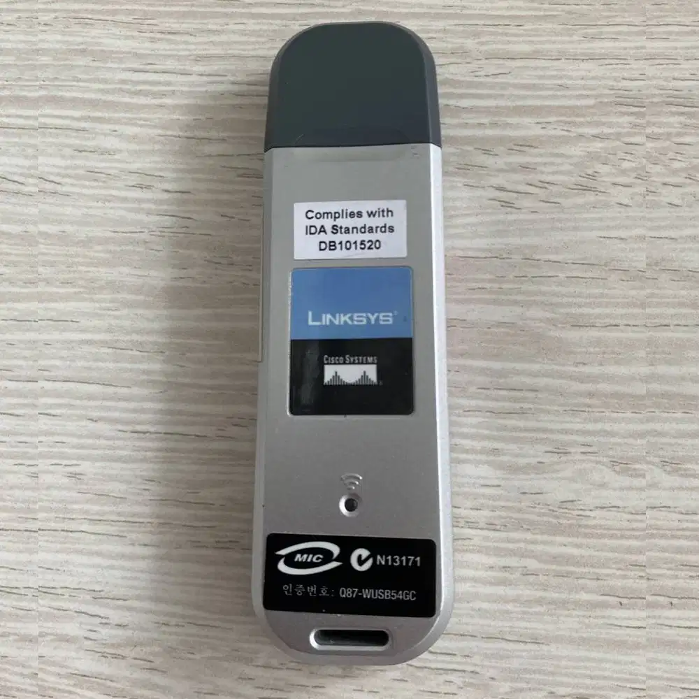 Cisco-Linksys Compact Wireless-G USB Network Adapter Garansi