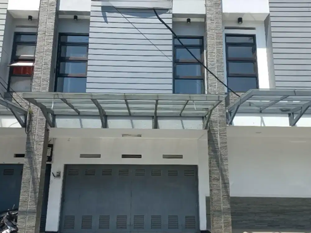 Ruko 3 Lantai siap pakai lokasi strategis di Batununggal Indah Bandung