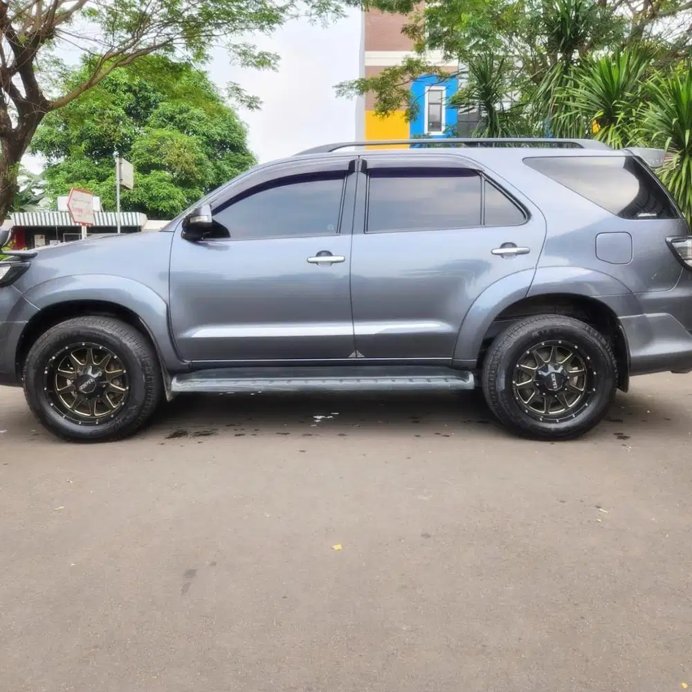 Fortuner g lux at 2012 bensin