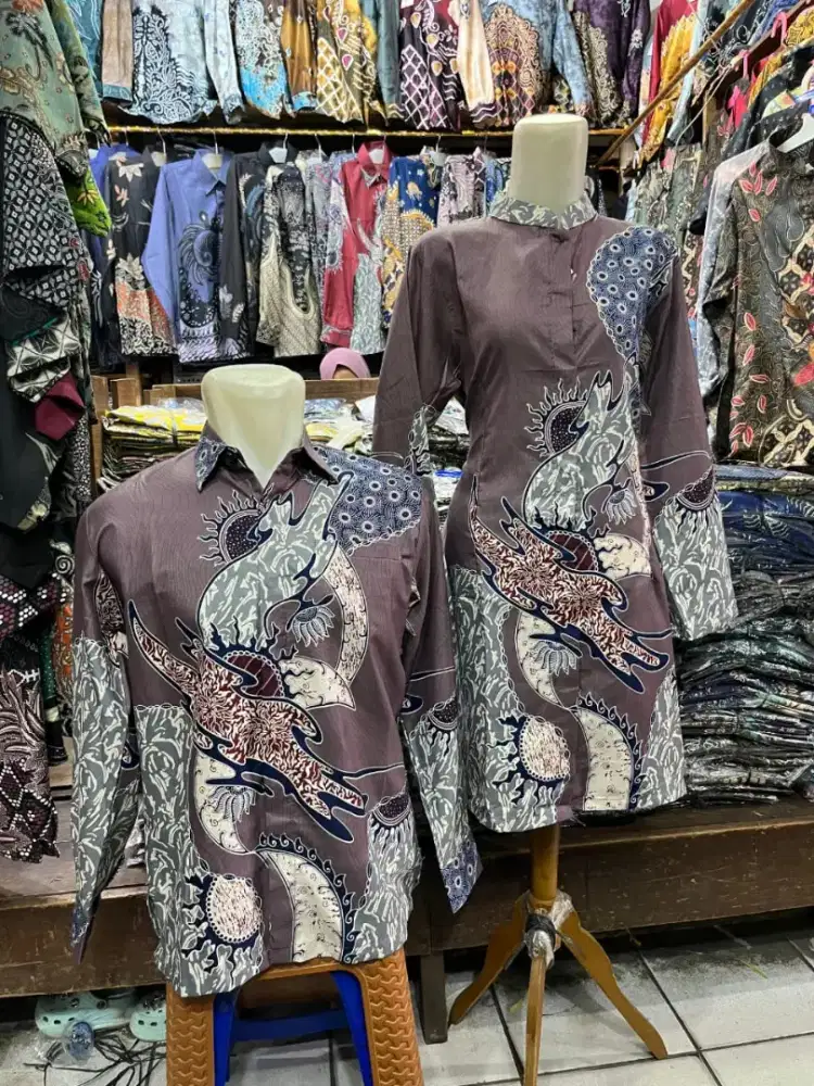 Batik Tunik Couple Modern Batik Tunik Couple
Modern Set Pakaian