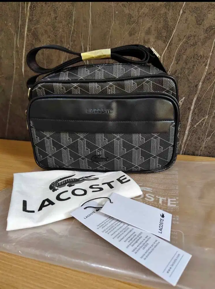 Tas selempang lacoste