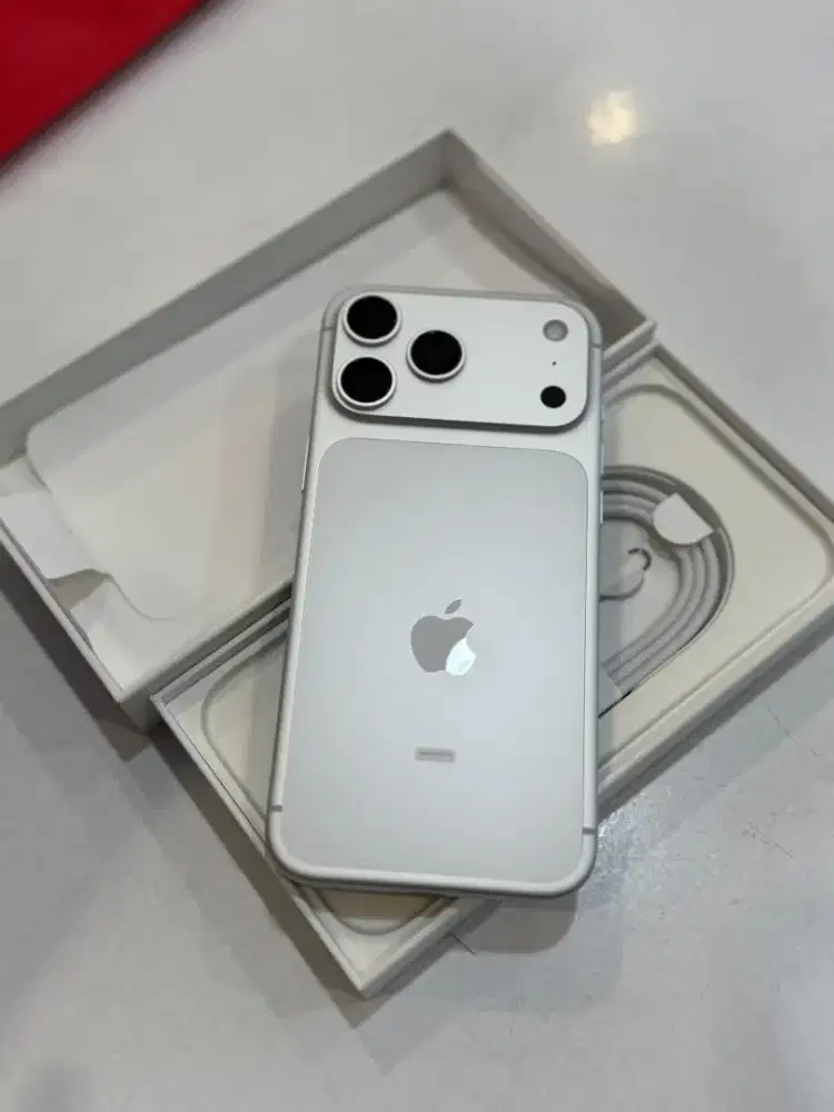 iPhone 17 Pro Max Silver iBox New