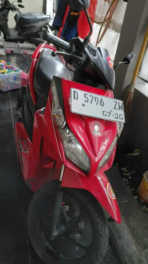 Dijual cepat vario merah