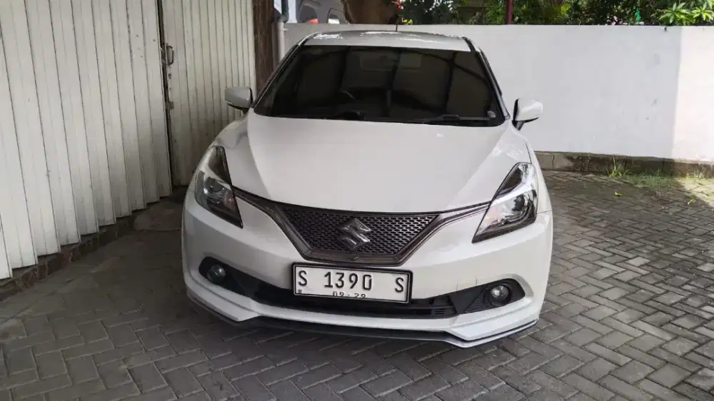 Dijual baleno kondisi bagus terawat pajak baru dibayar