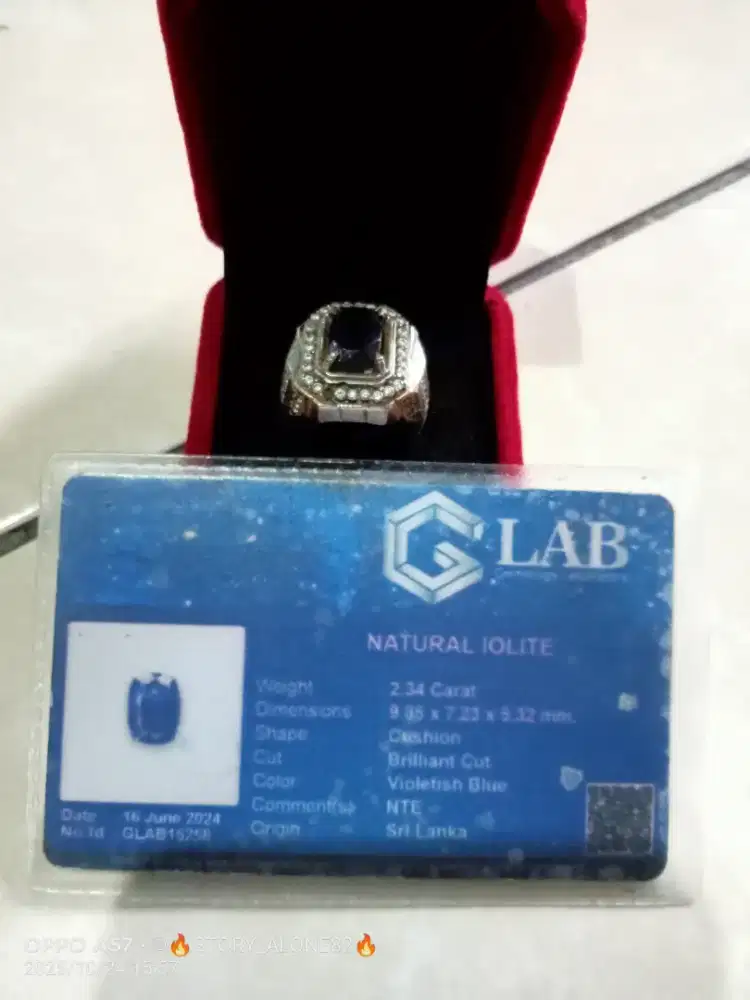 Blue safir natural