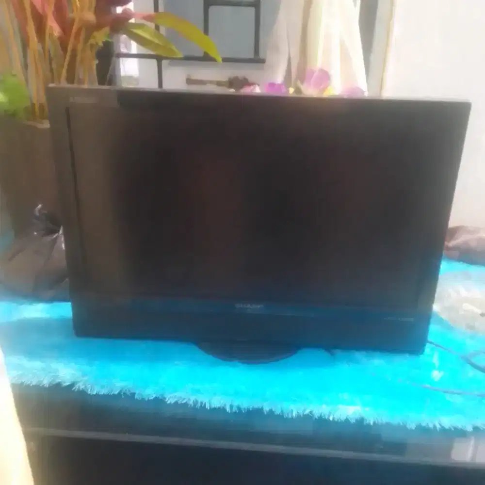 dijual tv sharp bekas