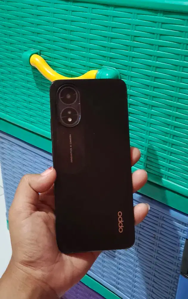Oppo A18 ram 4+4/128!.
