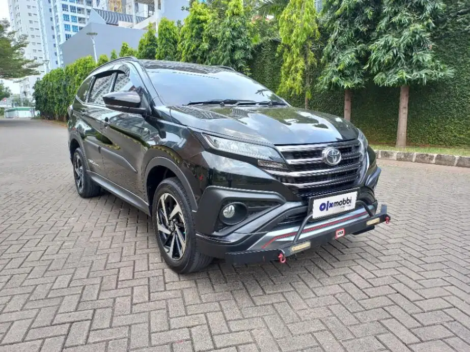 DP MURAH Toyota Rush 1.5 TRD Sportivo 7 Bensin-MT 2020 Hitam C8KGF