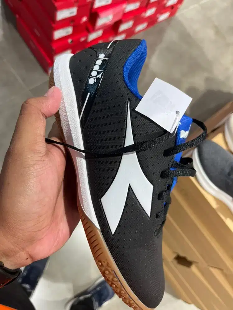 Sepatu Futsal Diadora