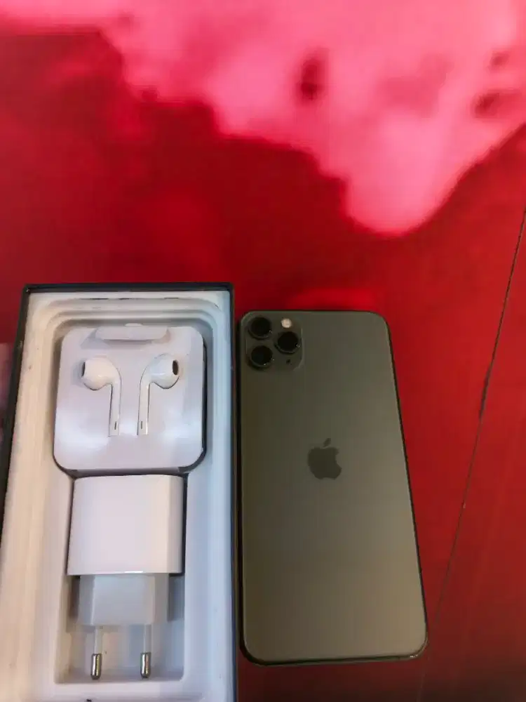 Iphone 11 pro max 256gb baru mnatap pasti