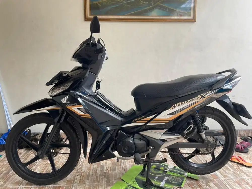 Supra X 125 FI 2015