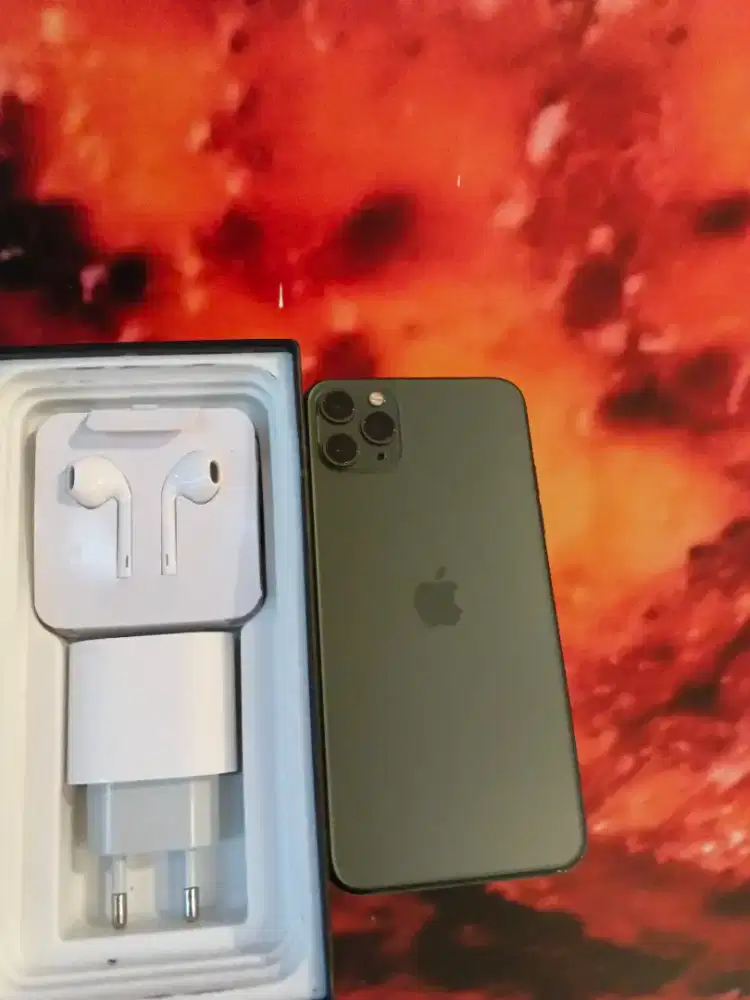 Iphone 11 pro max 256gb baru merdeka apple