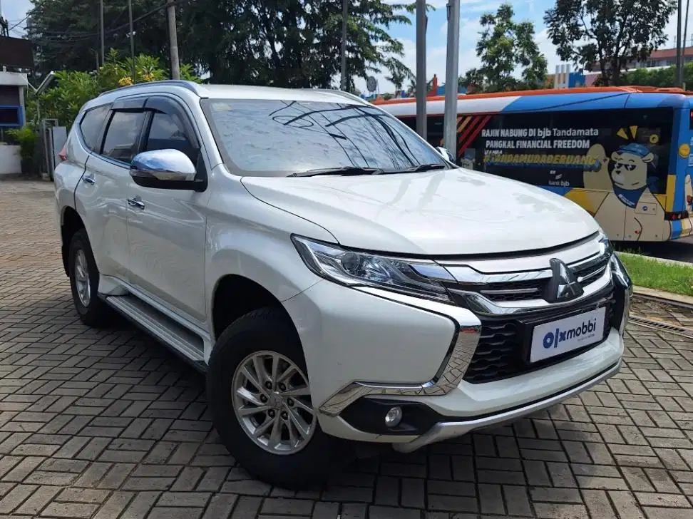DP MURAH Mitsubishi Pajero Sport 2.5 Exceed 4x2 Solar-AT 2016 C8HMB
