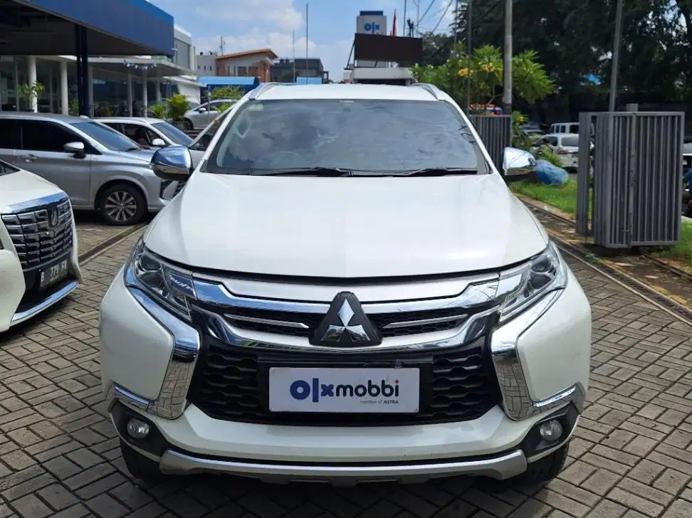 DP MURAH Mitsubishi Pajero Sport 2.5 Exceed 4x2 Solar-AT 2016 C8HMB