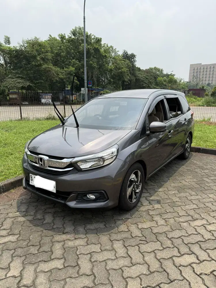Honda Mobilio E 2017 Matic CVT Abu Velv Upgrade RA
