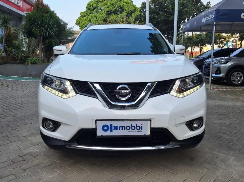 DP MURAH Nissan X-Trail 2.5 Bensin-AT 2015 Putih C2SUF
