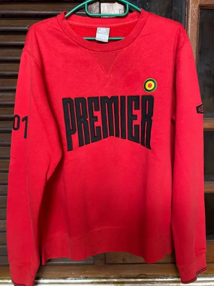 Sweter krewnex nike size M/L
