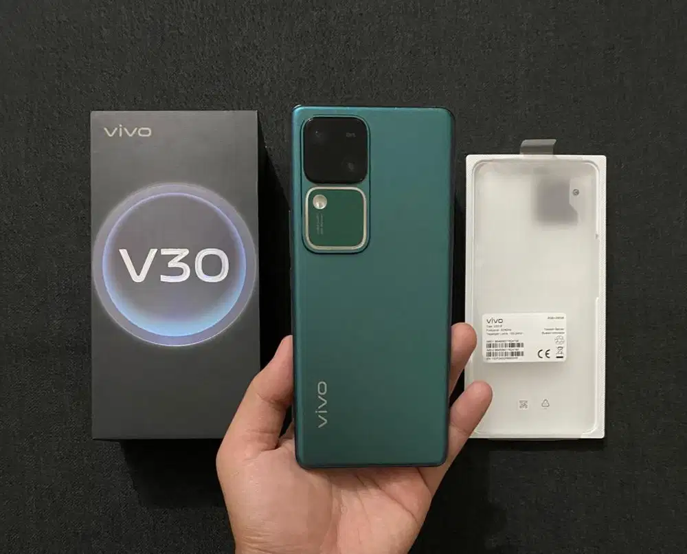 Vivo V30 5G 8/256 Fullsheet Mulus Garansi 2026