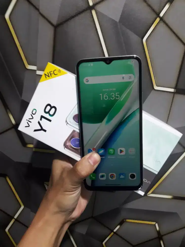 Vivo y18 6+6/128GB lengkap