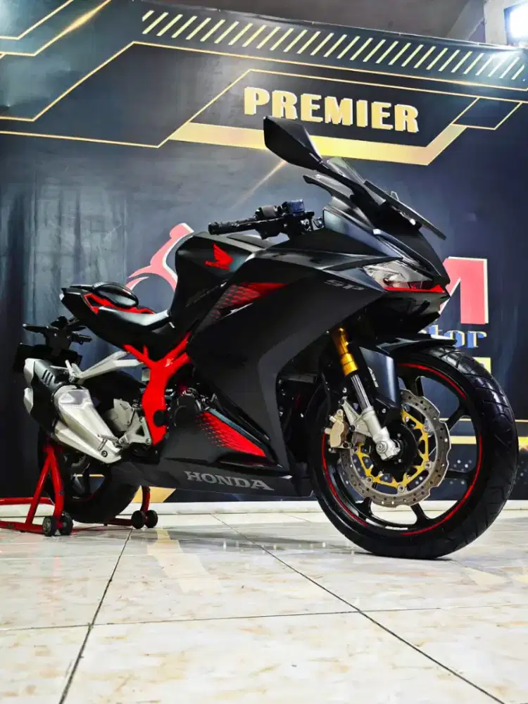 Honda CBR250RR ABS SP TH 2021 like new Odo 6rb