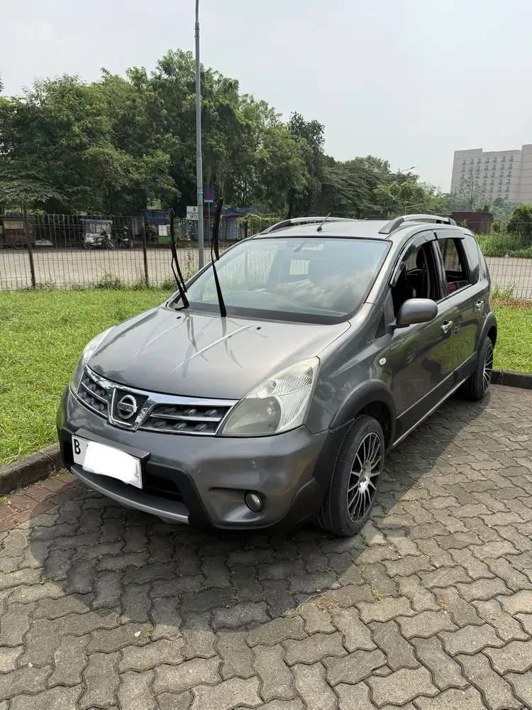 Livina Xgear 2008 AT Matic Abu Abu siap pakai