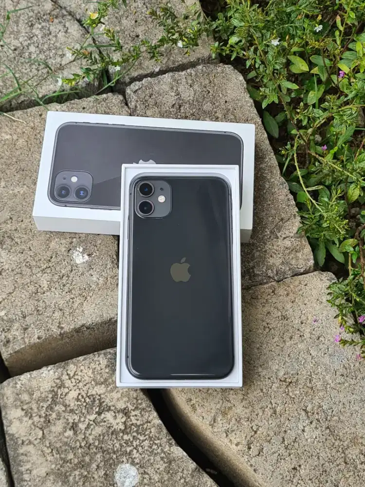 iPhone 11 128gb ex garansi resmi iBox