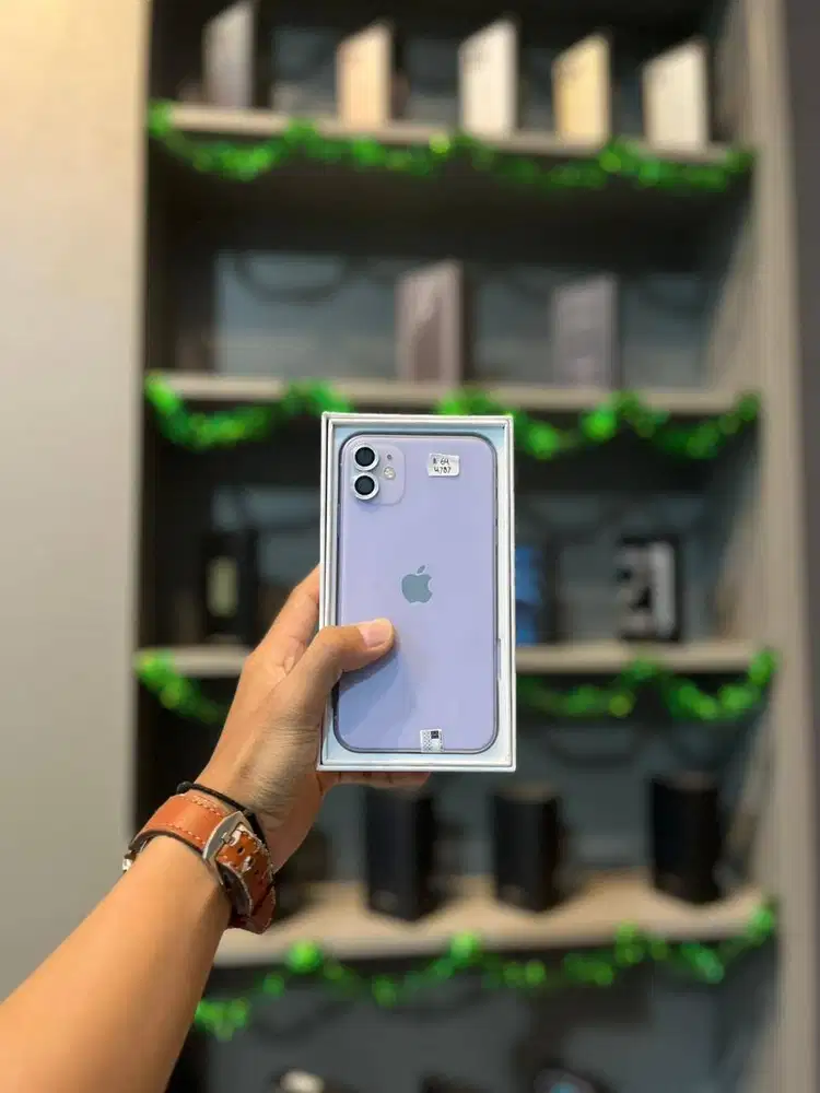 IPHONE 11 64 GB SECOND FULLSET NORMAL