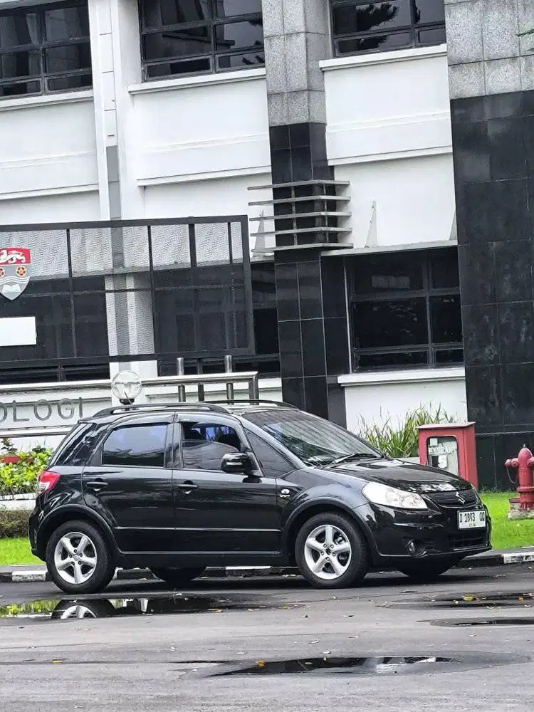 SUZUKI SX-4 // X-OVER 1.5 AT 2010 EX DOKTER