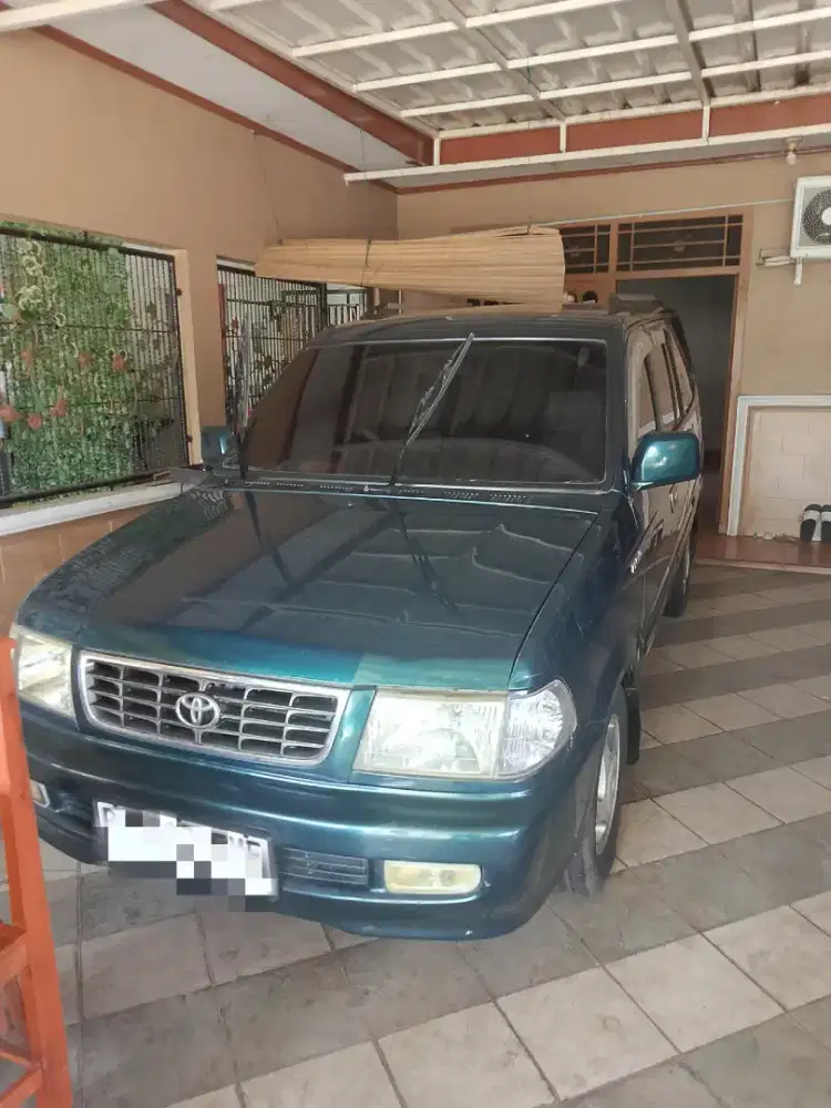 Mobil kijang lgx