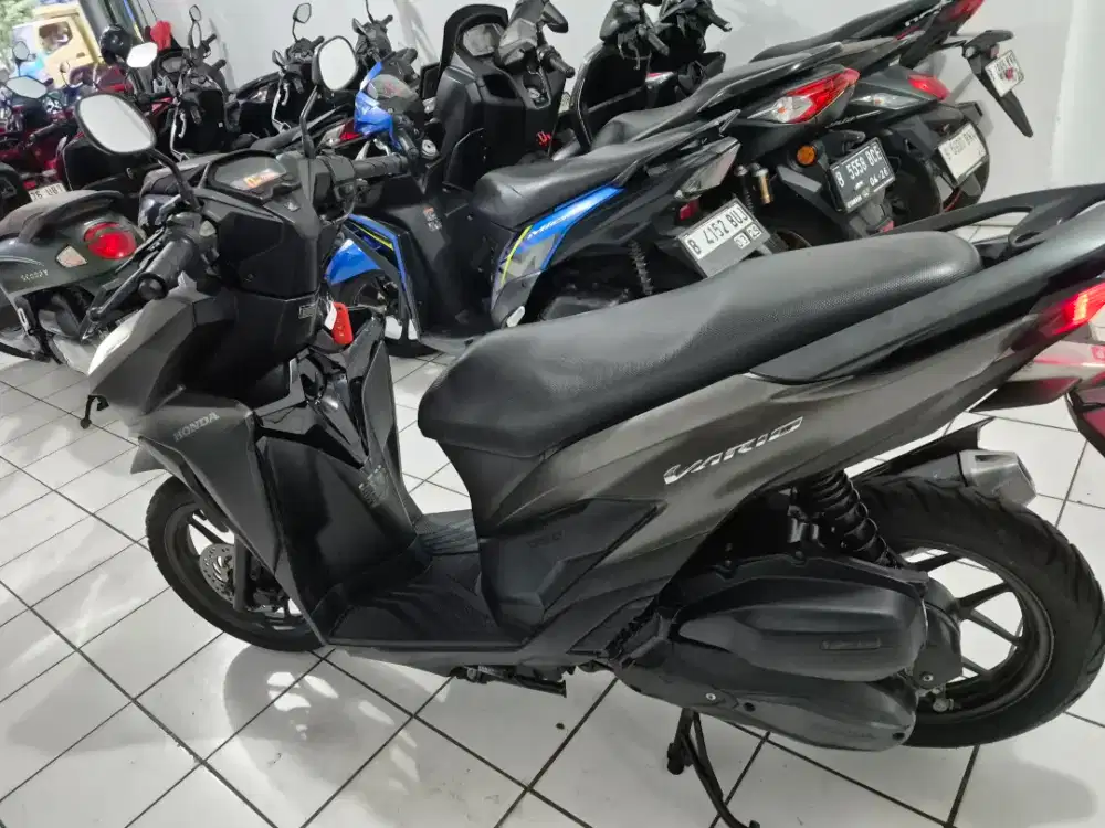 VARIO 125 CBS ISS 2019 OKe  cas/kredit  DP 500
