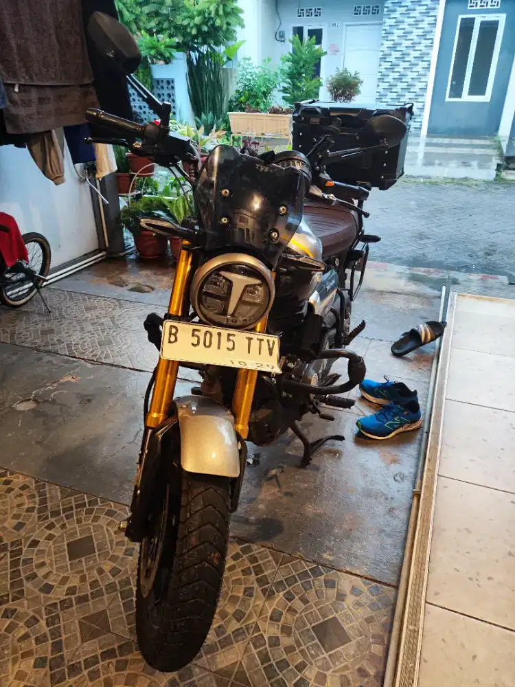 Dijual TVS Ronin TD 2024 full accessories Oiginal