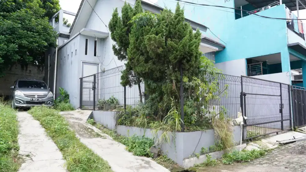 Sangat strategis rumah