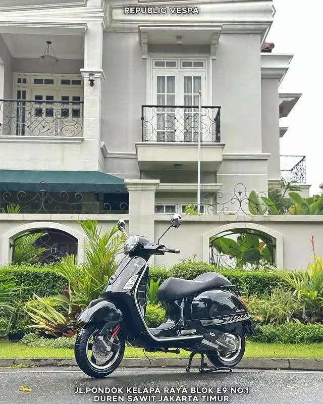 JUAL MURAH VESPA GTS 4V 150 IGET ABS LED TH 2018 PERFECT CONDITION