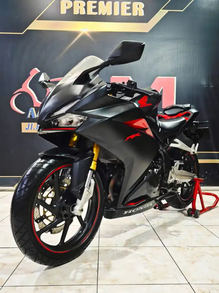 Honda CBR 250RR STD REG 2017 Odo 2rb hitam doff